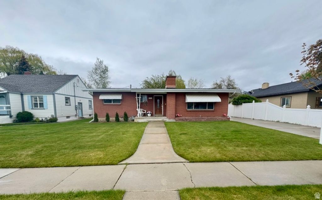 Image 3 of property listing at 275 S 100 E, Heber City, UT 84032