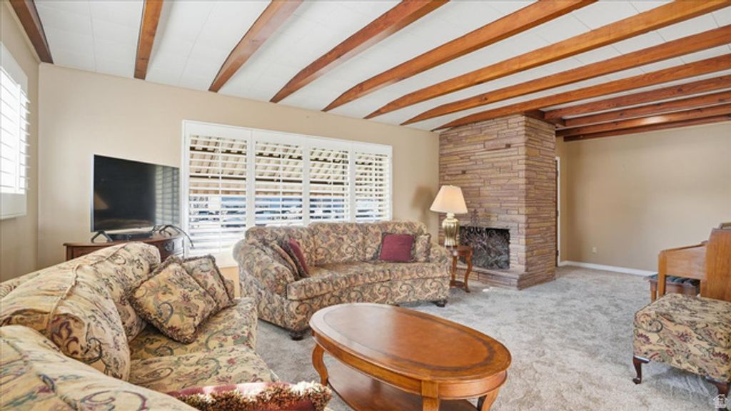 Image 4 of property listing at 275 S 100 E, Heber City, UT 84032