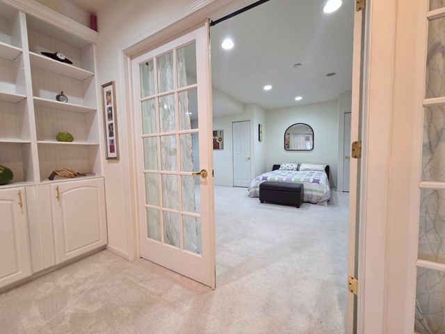 1025 Rosewood Drive B, Carpentersville, IL 60110