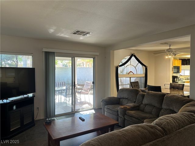 8701 Sandringham Avenue, Las Vegas, NV 89129