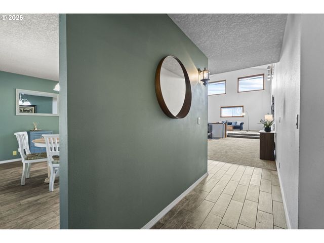 327 36TH St, Washougal, WA 98671