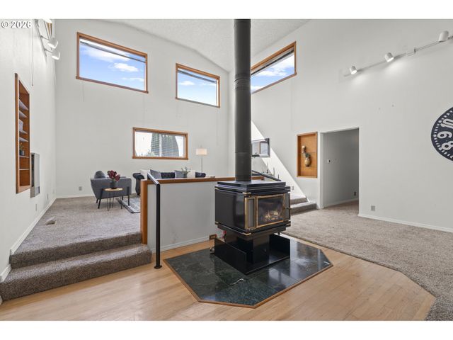 327 36TH St, Washougal, WA 98671