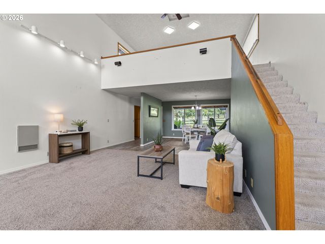 327 36TH St, Washougal, WA 98671