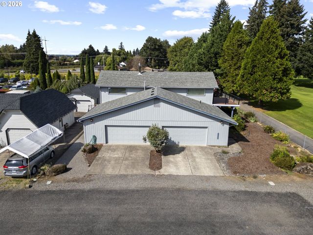 327 36TH St, Washougal, WA 98671