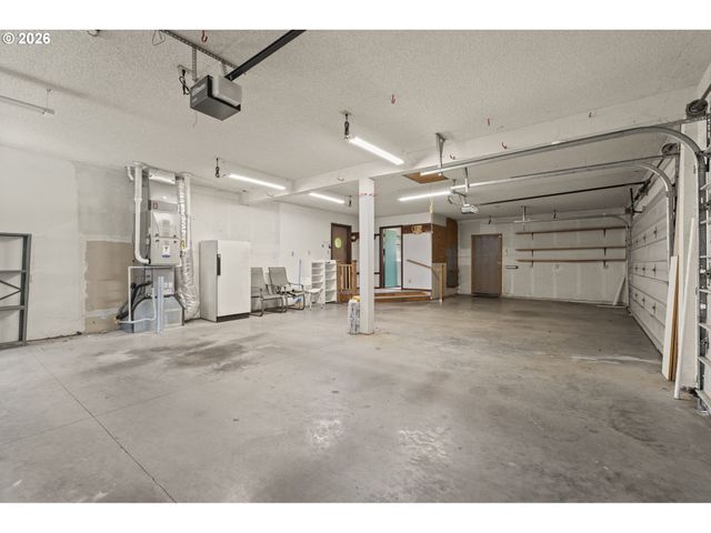 327 36TH St, Washougal, WA 98671