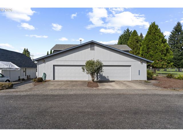 327 36TH St, Washougal, WA 98671