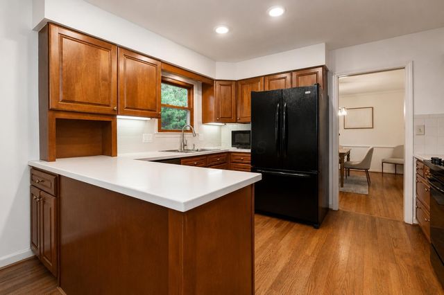1190 Kingsdale Terrace, Columbus, OH 43220