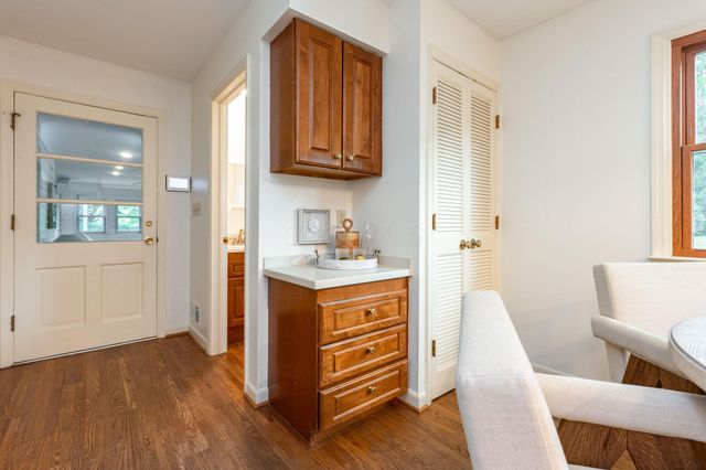 1190 Kingsdale Terrace, Columbus, OH 43220