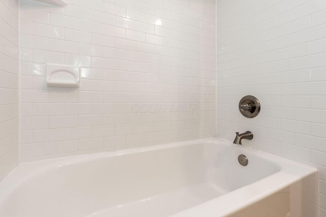 1190 Kingsdale Terrace, Columbus, OH 43220