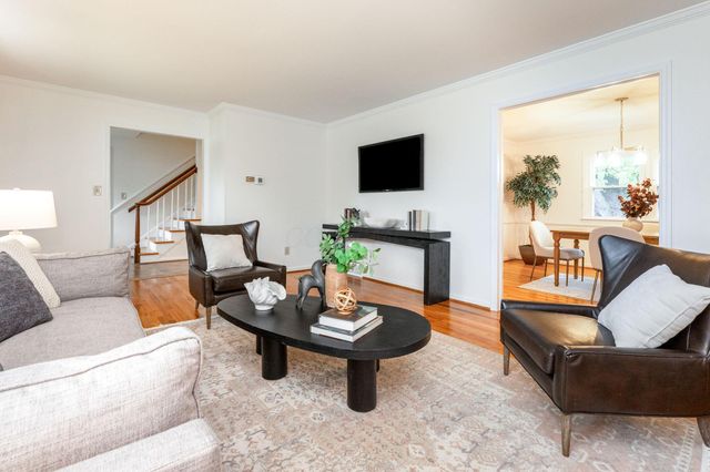 1190 Kingsdale Terrace, Columbus, OH 43220