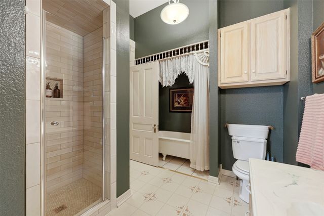 306 E Tarrant Street, Bowie, TX 76230