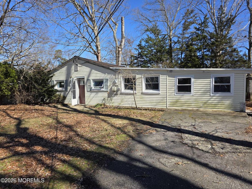 1145 Kenton Drive, Toms River, NJ 08753