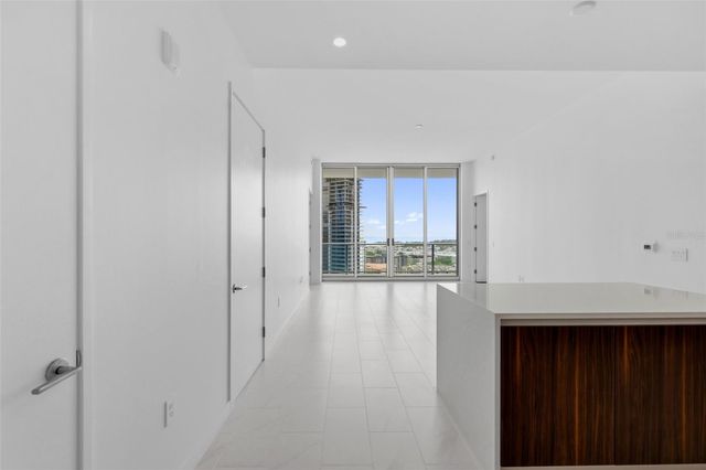 400 CENTRAL AVENUE 1903, St Petersburg, FL 33701