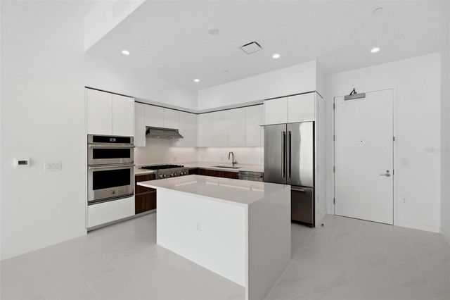 400 CENTRAL AVENUE 1903, St Petersburg, FL 33701
