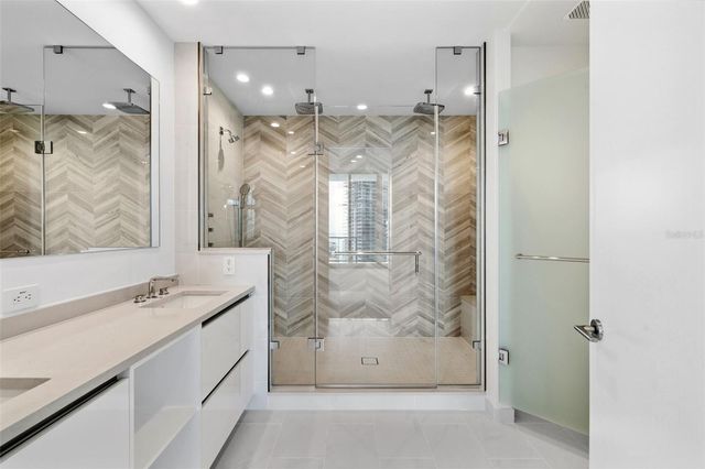 400 CENTRAL AVENUE 1903, St Petersburg, FL 33701