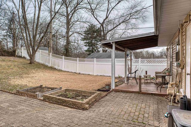 213 W Berkeley Avenue, Evansville, IN 47710