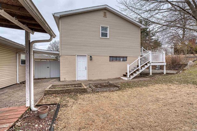 213 W Berkeley Avenue, Evansville, IN 47710