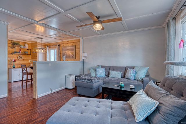 213 W Berkeley Avenue, Evansville, IN 47710