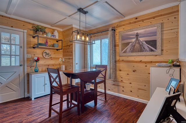 213 W Berkeley Avenue, Evansville, IN 47710