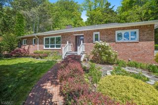 196 Gates Ave, Long Hill Twp., NJ 07933