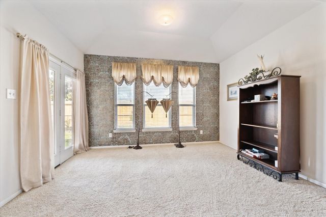2088 Silverthorn Lane, Kemah, TX 77565
