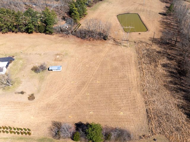 4 Old Pond Lane, Dickson, TN 37055