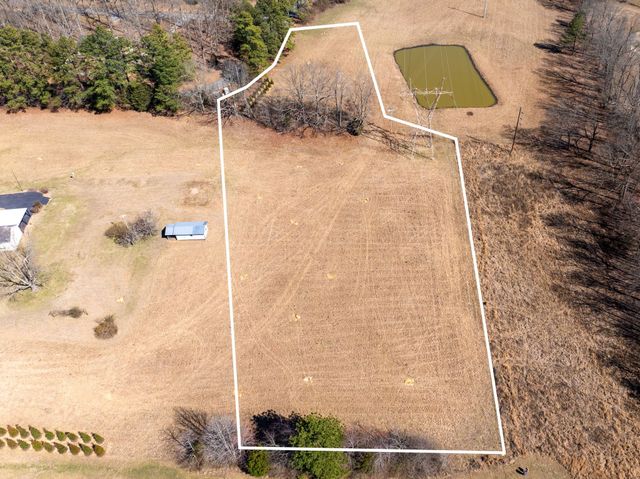 4 Old Pond Lane, Dickson, TN 37055