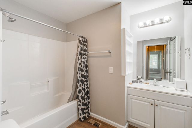 25 St Andrews Place Court, Columbia, SC 29210