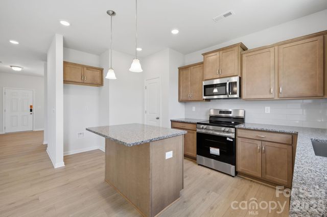 2327 Painted Trail, Catawba, NC 28609