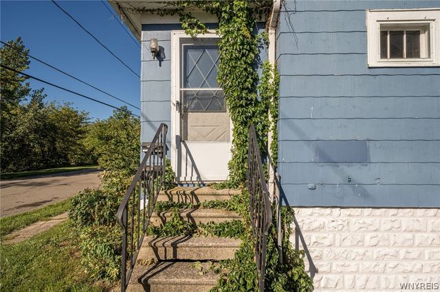 92 Arnold Place, Lackawanna, NY 14218