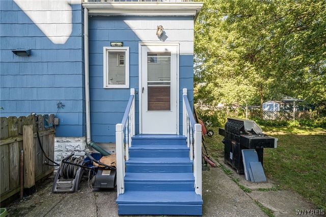 92 Arnold Place, Lackawanna, NY 14218