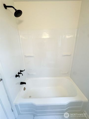 10218 34 Avenue SW, Seattle, WA 98146