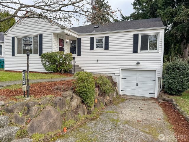 10218 34 Avenue SW, Seattle, WA 98146