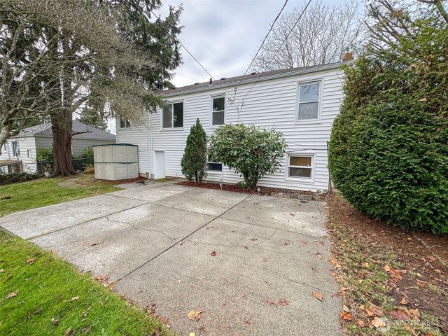 10218 34 Avenue SW, Seattle, WA 98146