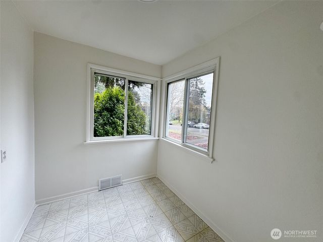 10218 34 Avenue SW, Seattle, WA 98146