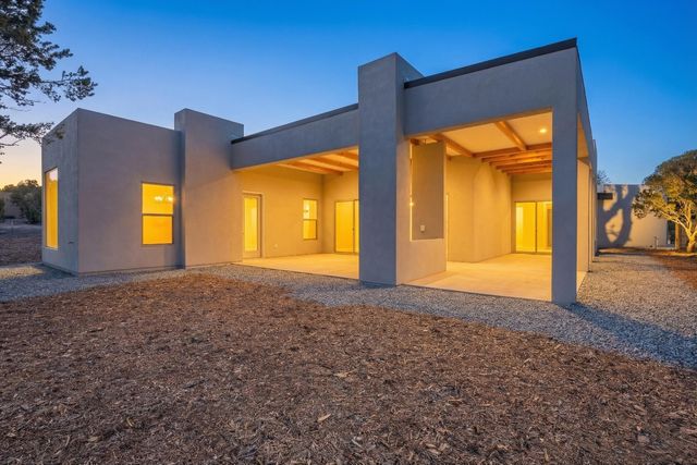 7 Pinon Ridge Road, Tijeras, NM 87059