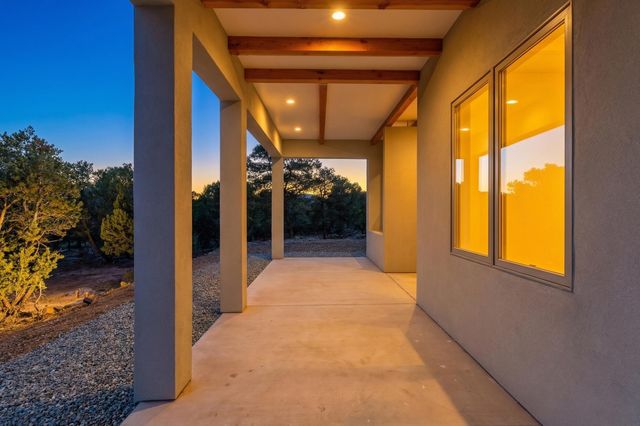 7 Pinon Ridge Road, Tijeras, NM 87059