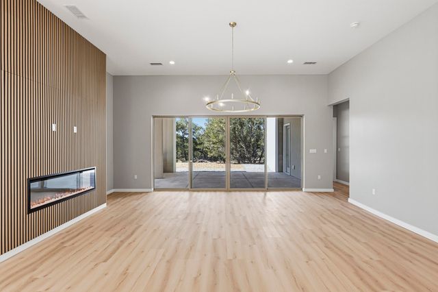 7 Pinon Ridge Road, Tijeras, NM 87059