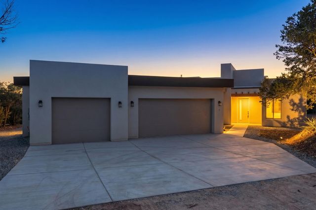 7 Pinon Ridge Road, Tijeras, NM 87059