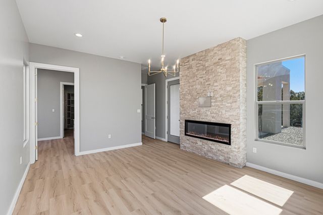 7 Pinon Ridge Road, Tijeras, NM 87059