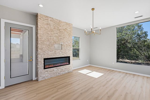 7 Pinon Ridge Road, Tijeras, NM 87059