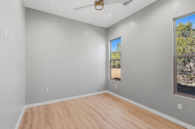 7 Pinon Ridge Road, Tijeras, NM 87059