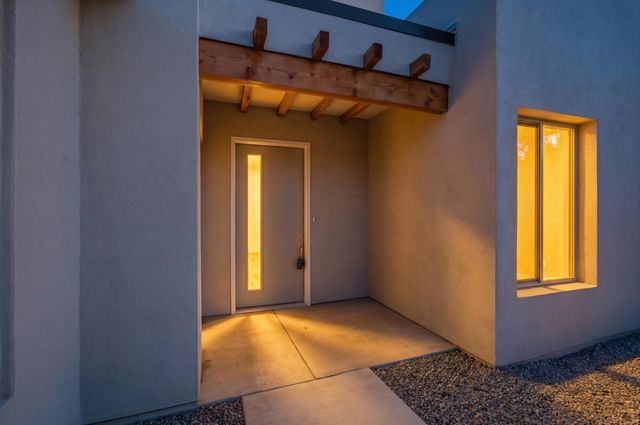 7 Pinon Ridge Road, Tijeras, NM 87059