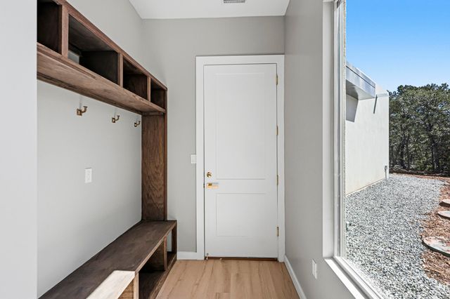 7 Pinon Ridge Road, Tijeras, NM 87059