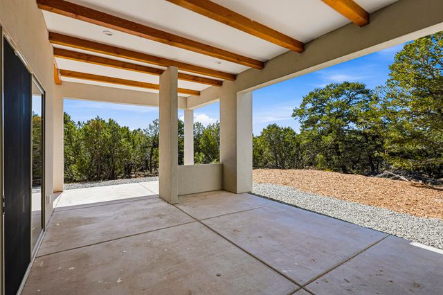 7 Pinon Ridge Road, Tijeras, NM 87059