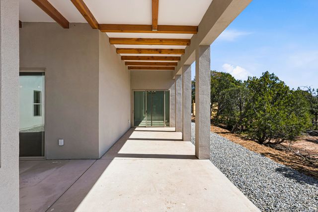 7 Pinon Ridge Road, Tijeras, NM 87059