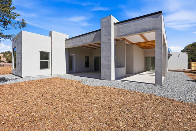 7 Pinon Ridge Road, Tijeras, NM 87059