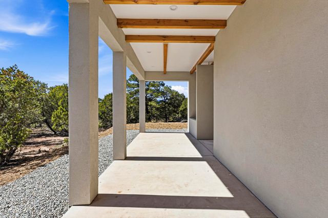7 Pinon Ridge Road, Tijeras, NM 87059