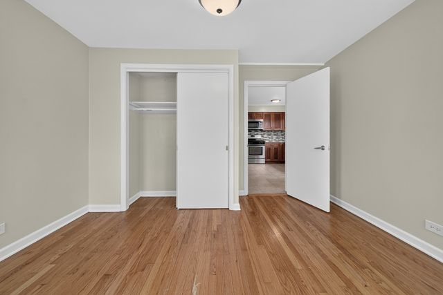 3230 N Neva Avenue, Chicago, IL 60634