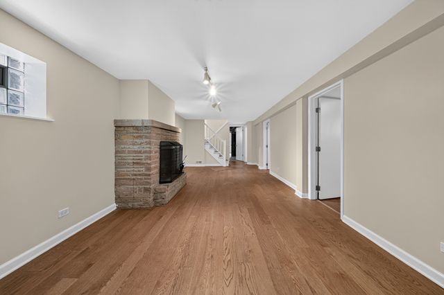 3230 N Neva Avenue, Chicago, IL 60634